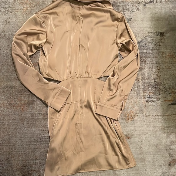 Anthropologie Mable Satin Twist Front Cutout Mini Shirt Dress Size M - Picture 5 of 8